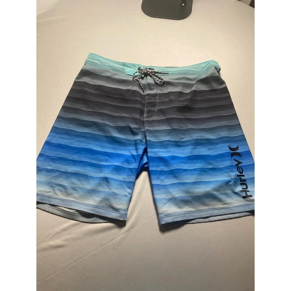 Hurley Phantom Mens Board Shorts Blue Grey Striped Swim Trunks Size 33